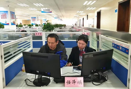 架起溝通橋梁，傾聽教育心聲——市教育局接聽12345熱線提供專業教育咨詢服務
